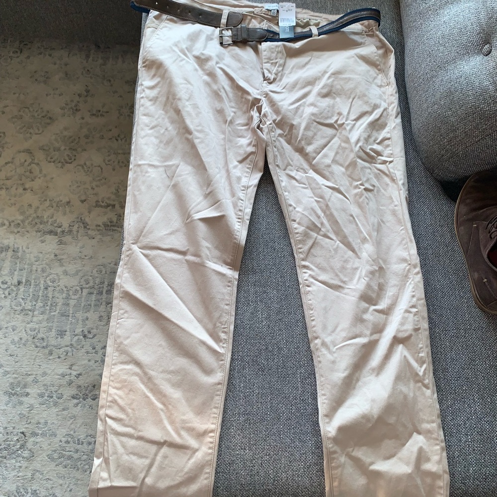 NWT Le Chateau chino pant w/ belt